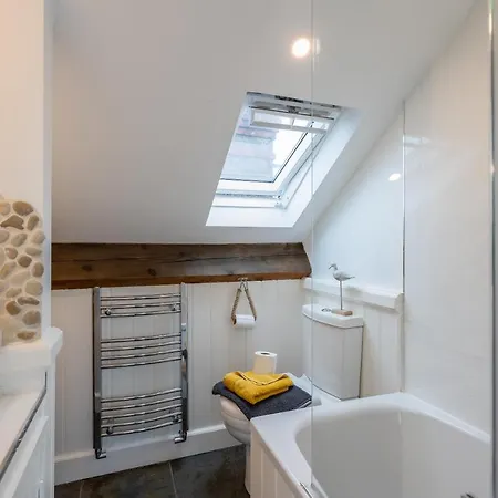 Coastguard's With A View Robin Hood's Bay