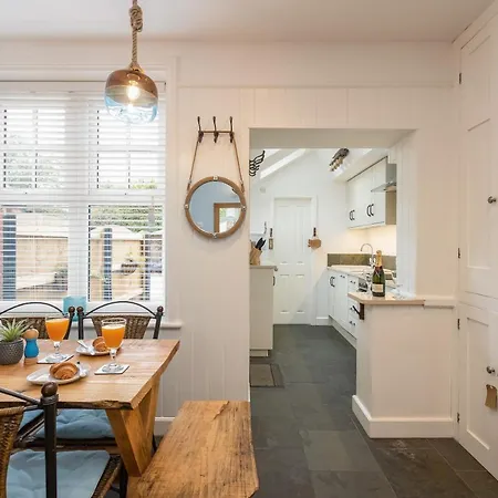 Ferienhaus Coastguard's With A View